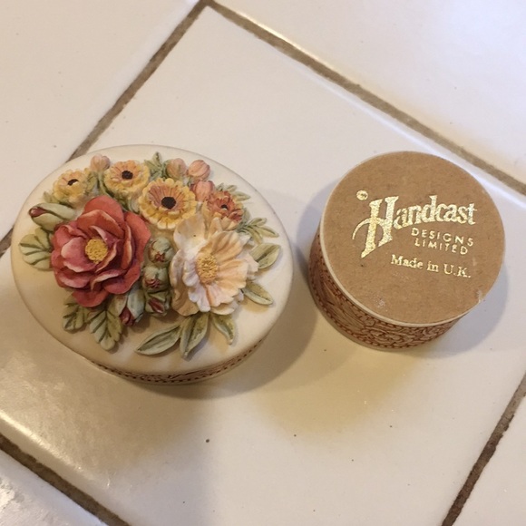 Handcast UK jewelry boxes - Picture 2 of 7